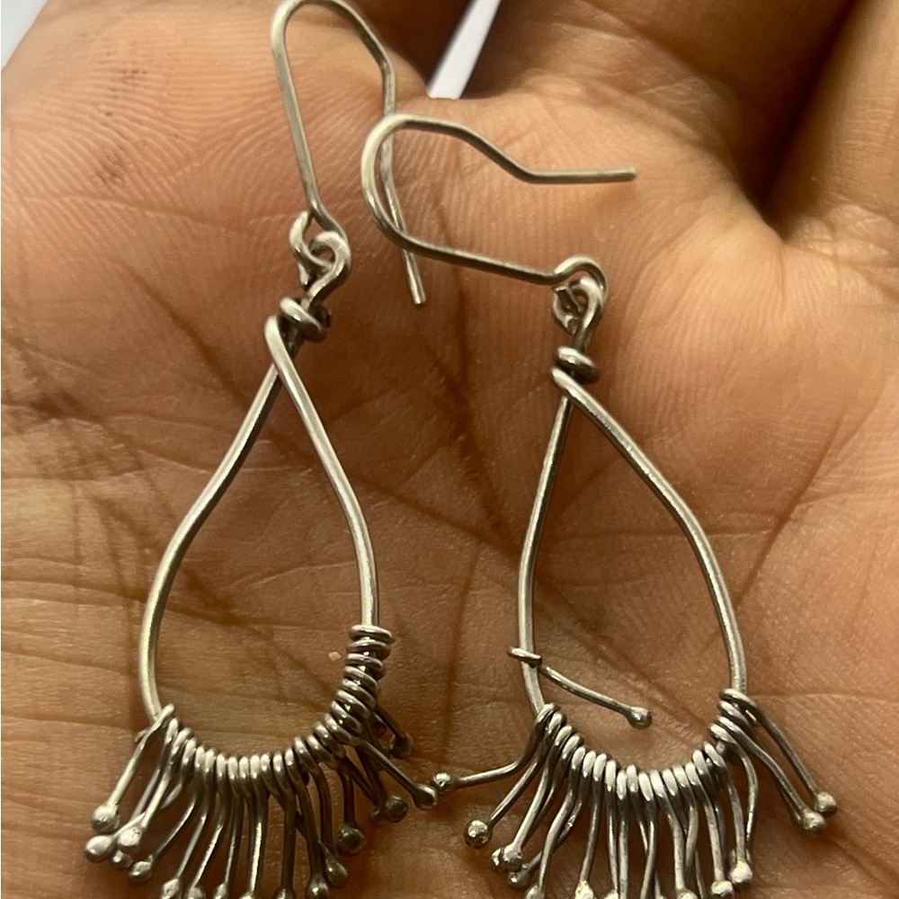 Beautiful Solid Sliver Vintage Central Asian Jew Chic Silver Teardrop Earrings - Picture 2 of 4